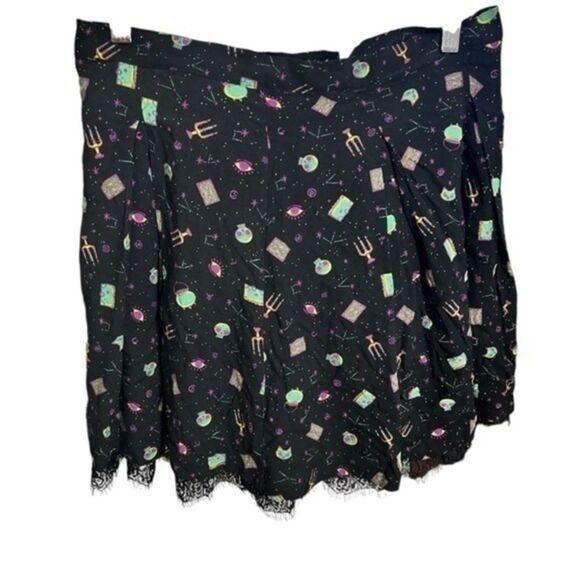 Disney Parks HER UNIVERSE Hocus Pocus Skirt medium cat dress shop lace nwt - Picture 1 of 10